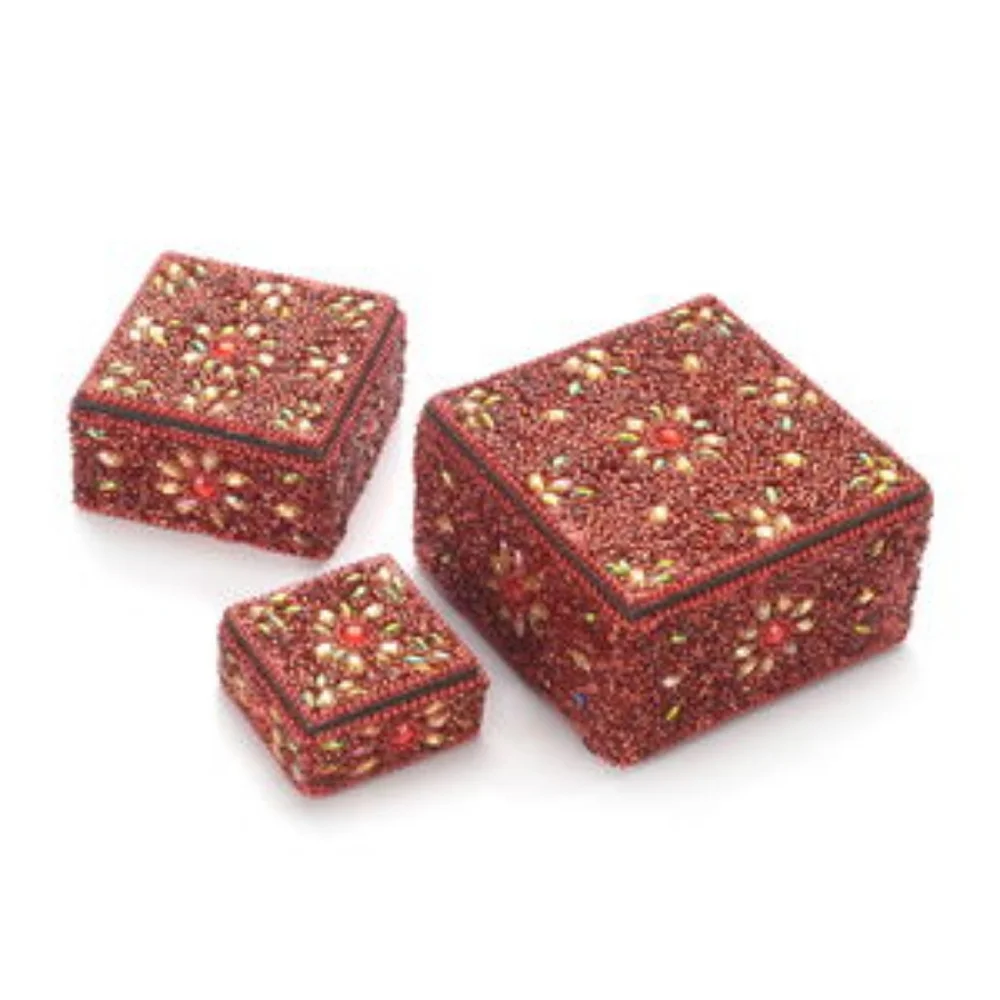 - New Nesting Storage boxes